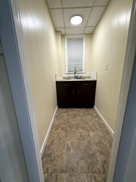 Building Photo - 82 Suffolk St