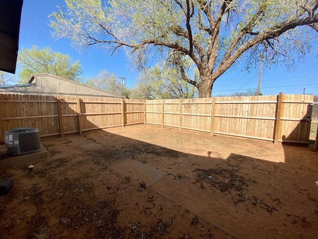 Building Photo - 4613 Belton Ave