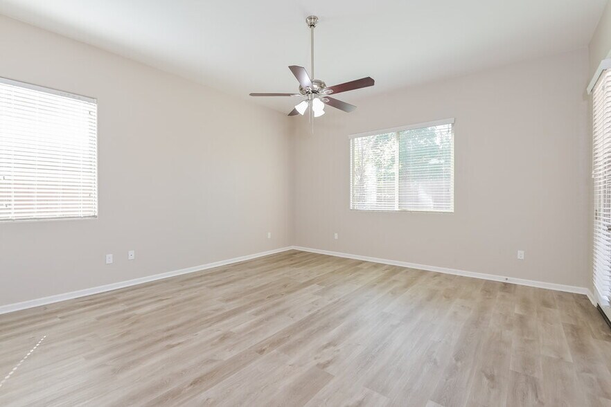 Building Photo - 7129 W Dupont Way