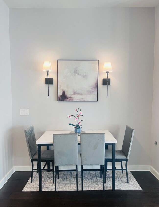 Dining area - 1211 Beaconsfield Ln