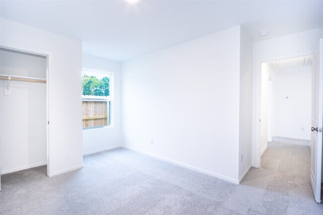 Building Photo - 5610 Shelford Birch Dr
