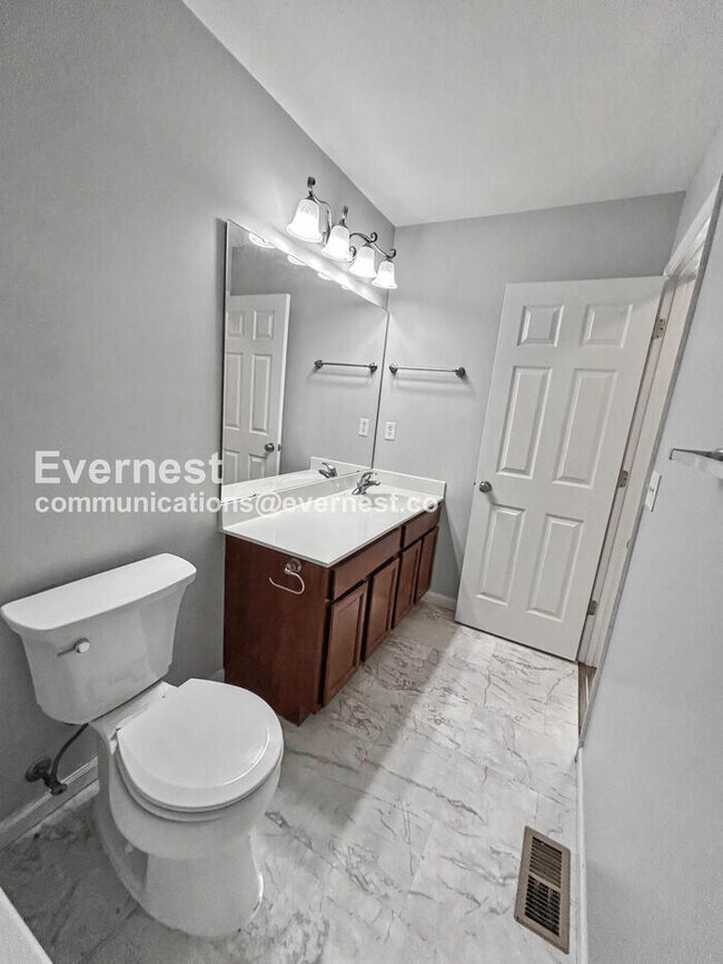 Building Photo - Limited Time Special Offer / Spacious 4-Bed Home with 2-Car Garage & Modern Amenities