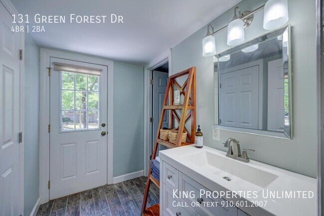 Building Photo - 131 Green Forest Dr