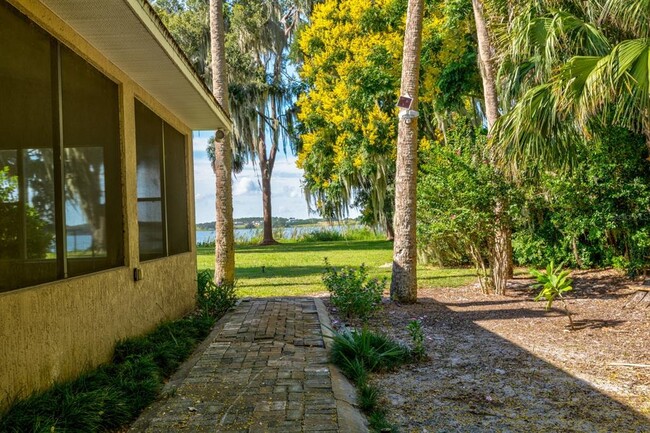 Building Photo - 5616 Trimble Park Rd