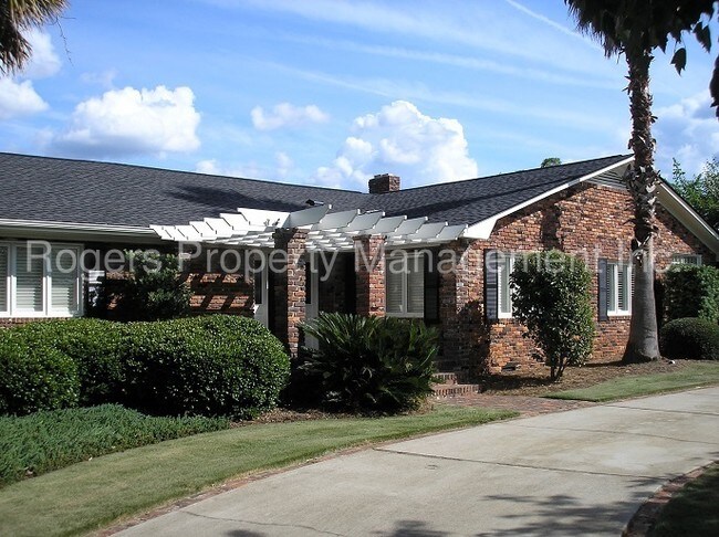 Building Photo - 1909 Marina Rd