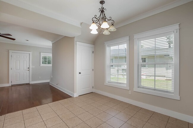 Building Photo - The Grove