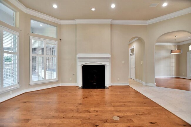 Building Photo - 6615 Butler Oaks Ct