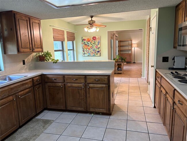 Building Photo - 7745 El Dorado Dr
