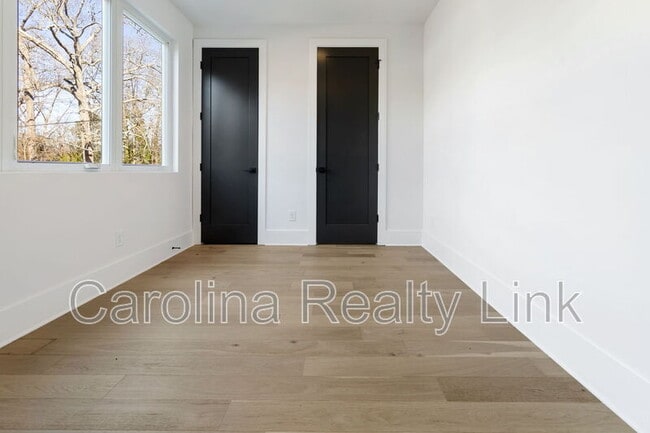 Building Photo - 3519 Avalon Ave