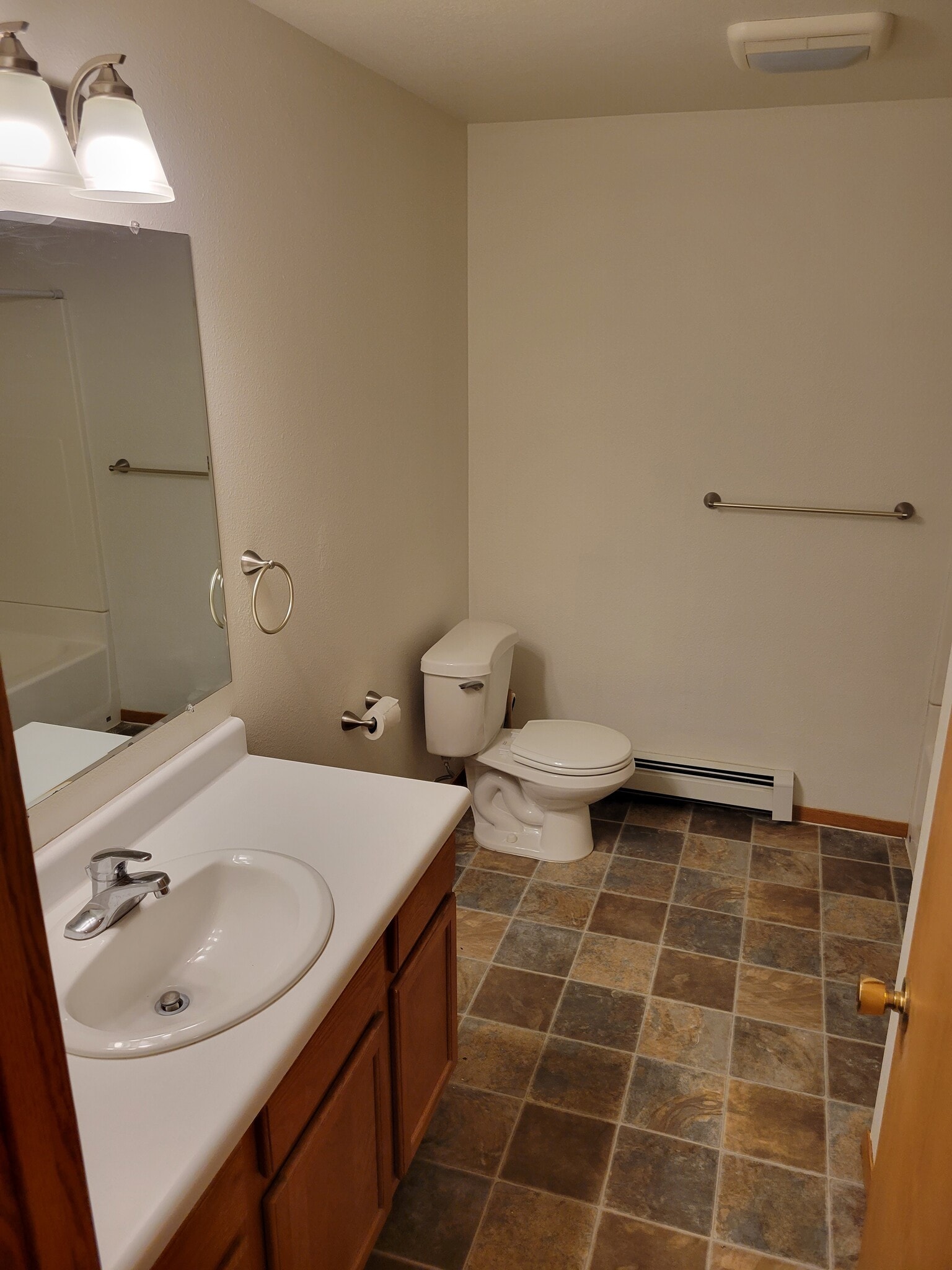 Building Photo - 2822 W Mendenhall