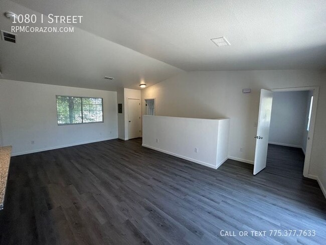 Building Photo - 1080 I St