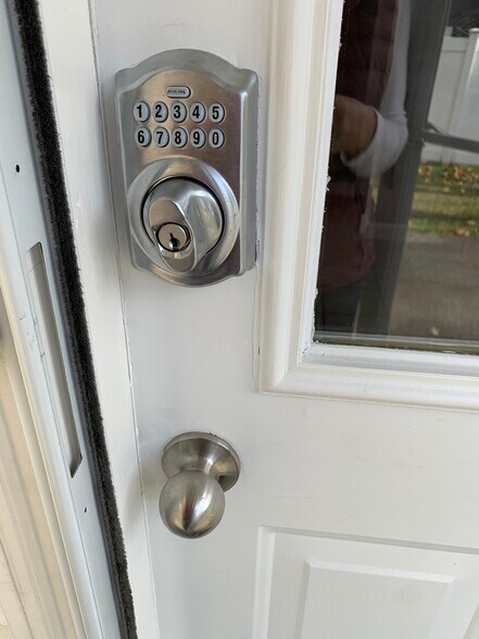 Building Photo - 33A Bridge St