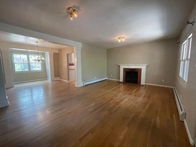 Building Photo - 1201 Escalante St