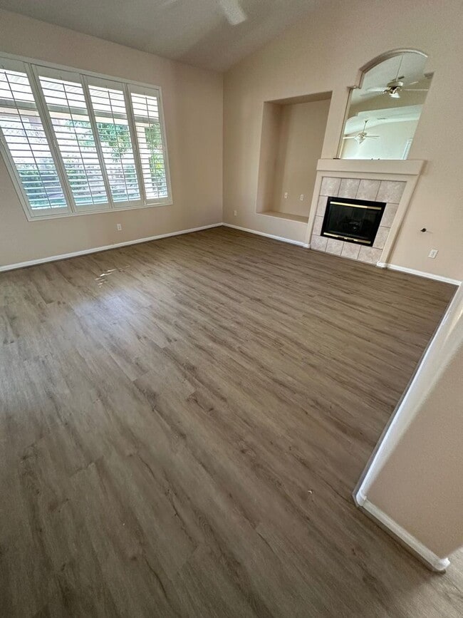 Building Photo - Henderson Pool Home