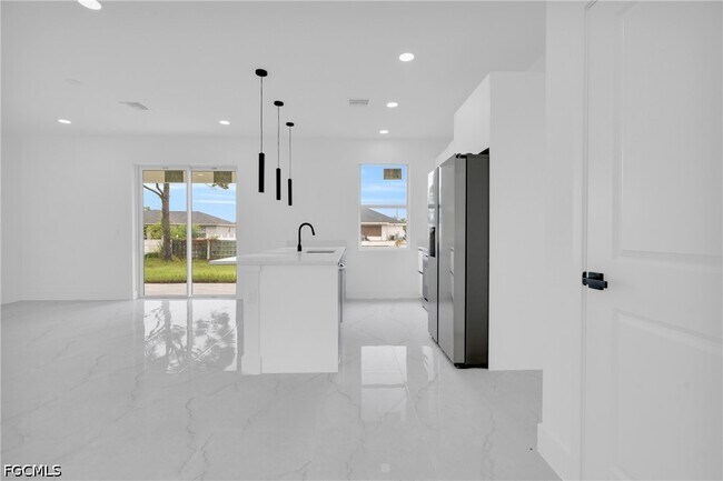 Building Photo - 2614 19th St W