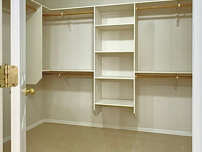 Building Photo - 18085 Royal Way