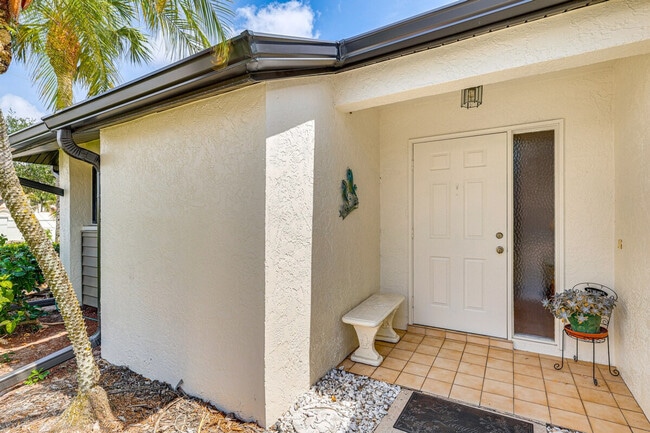 Building Photo - 11651 Pointe Cir