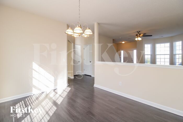Building Photo - 1901 Harvick Ct