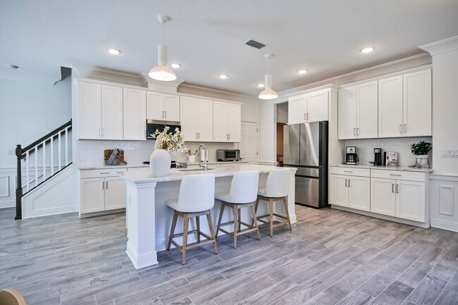 Building Photo - 4028 Via Sienna Cir