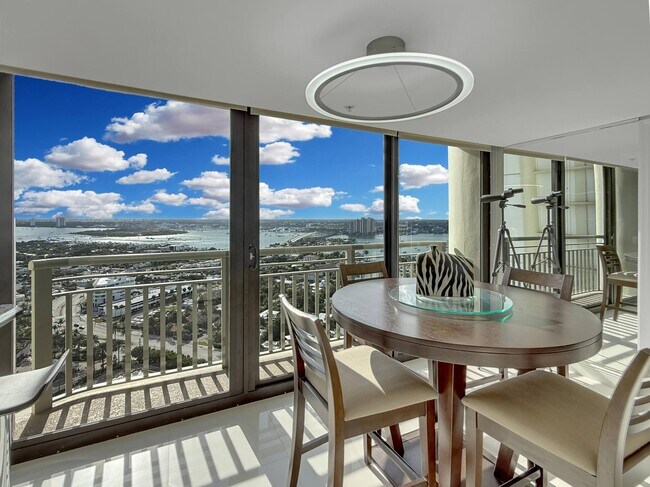 Building Photo - 3000 N Ocean Dr