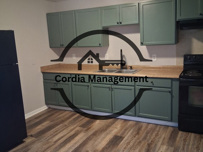 Building Photo - Adorable 3 Bedroom For Rent in SW Atlanta near the Beltline. Half off your first month rent.