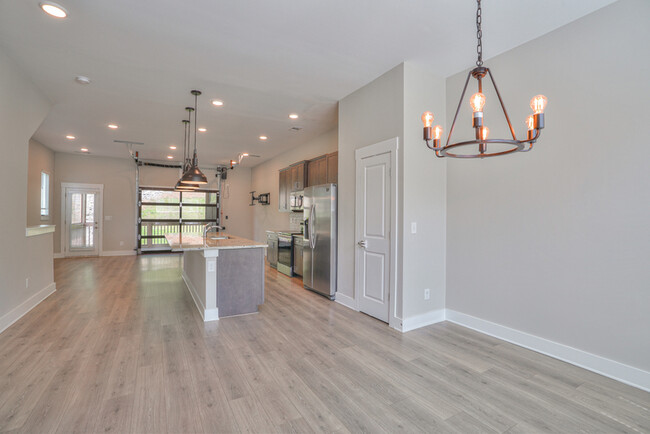 Building Photo - 175 Stonecrest Dr