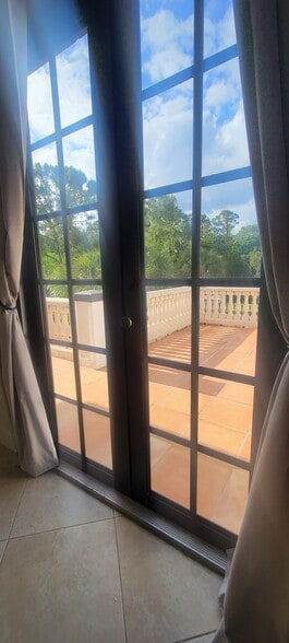 Building Photo - 10608 159th Ct N