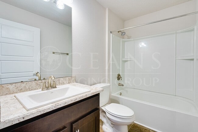 Building Photo - Beautiful 4-Bedroom Home in Palm Coast – B...