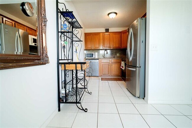 Building Photo - 300 SW 134th Way