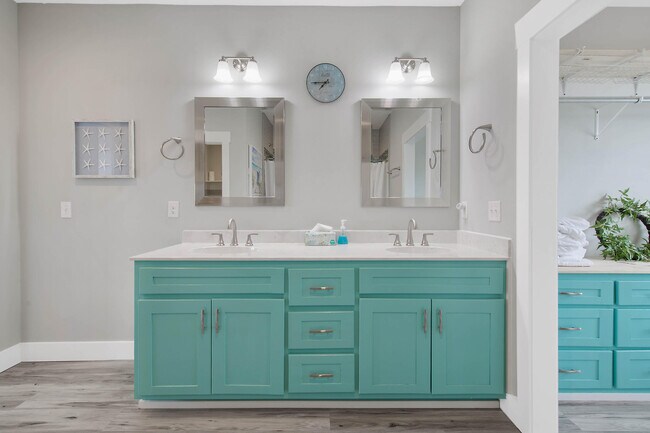 Building Photo - 486 Beatrice Point Rd