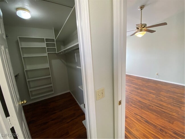 Building Photo - 8009 Festivity Cir