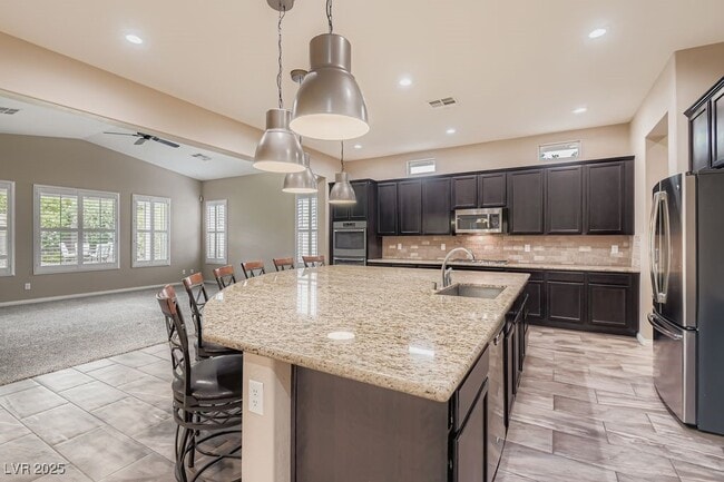 Building Photo - 6823 Willowcroft St