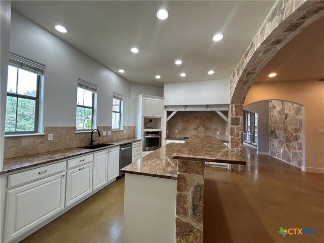 Building Photo - 406 Williams Way