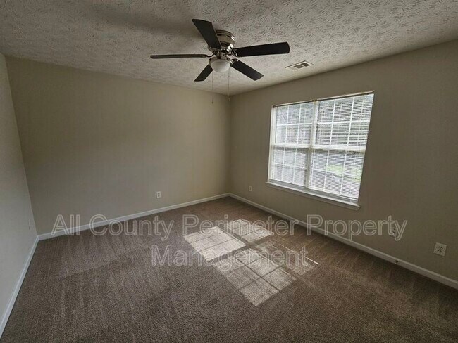 Building Photo - 4493 Bridle Ridge Way