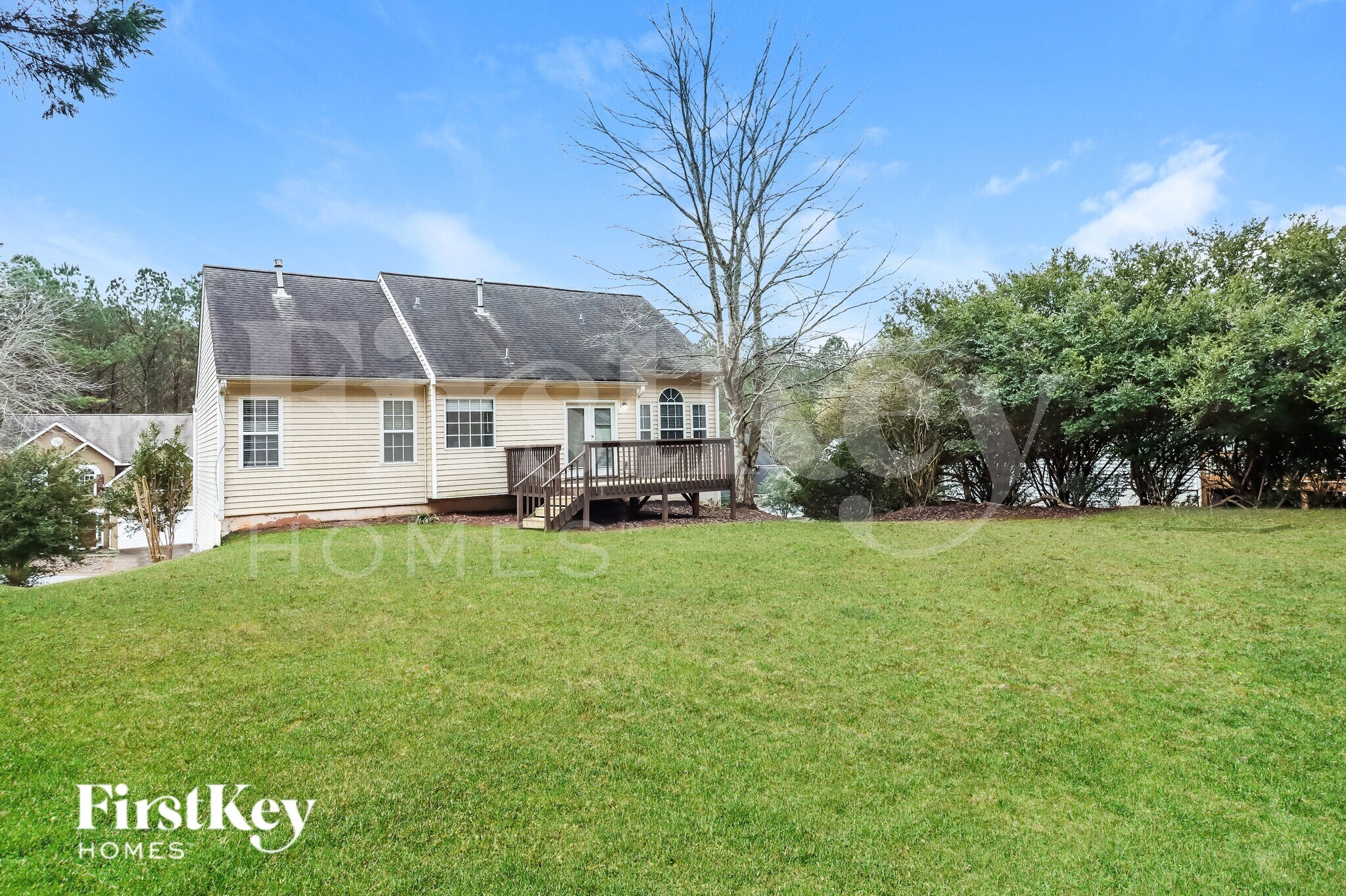 Building Photo - 1627 Eagle Dr