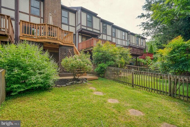 Building Photo - 27 Faraday Dr