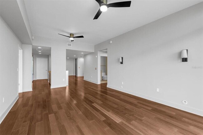 Building Photo - 260 S Osceola Ave