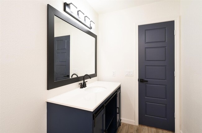 Building Photo - 13155 Pebblewalk Cir S