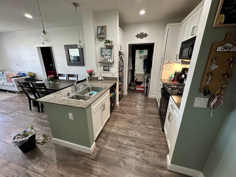 Kitchen is open to family area - 1336 Scholarship