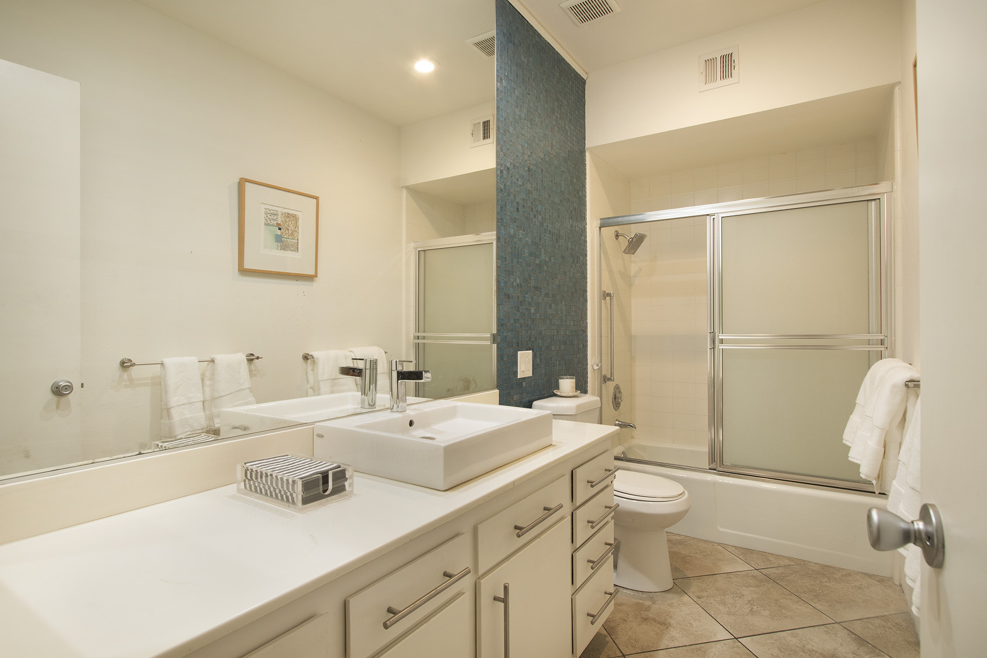 Building Photo - 501 Desert Lakes Cir
