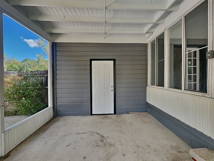 Building Photo - 5608 Moret Dr E