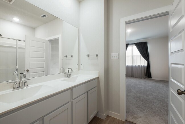 Building Photo - 5327 Tourmaline Lp