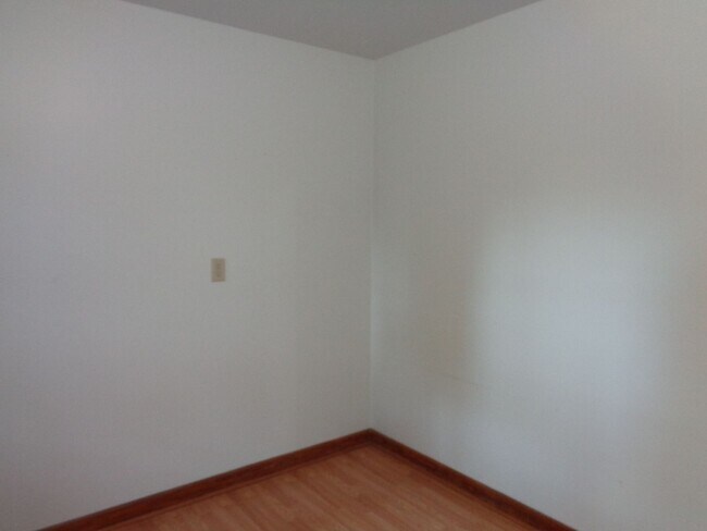 Building Photo - 6306 Romilly Dr