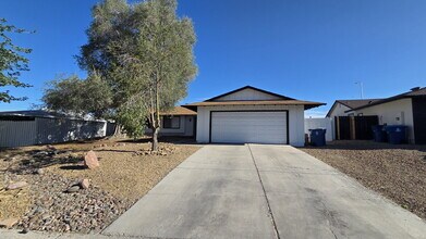 Building Photo - Beautifully remodeled pool home situated on a spacious quarter-acre lot
