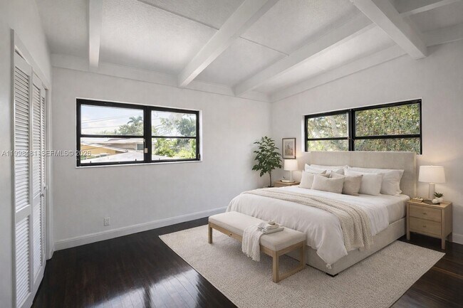 Building Photo - 2413 Nassau Ln