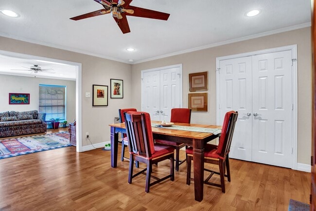 Building Photo - A must see Dallas Condo!