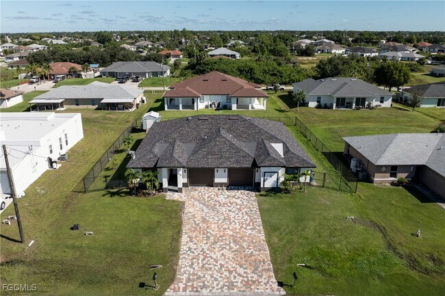 Building Photo - 4524 20th St SW