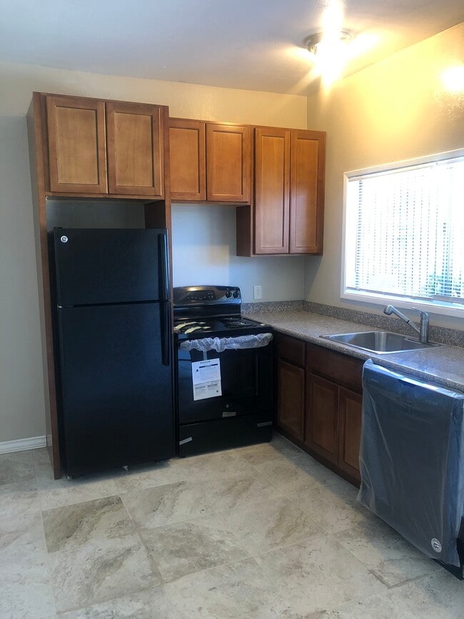 Building Photo - 1019 Linden St