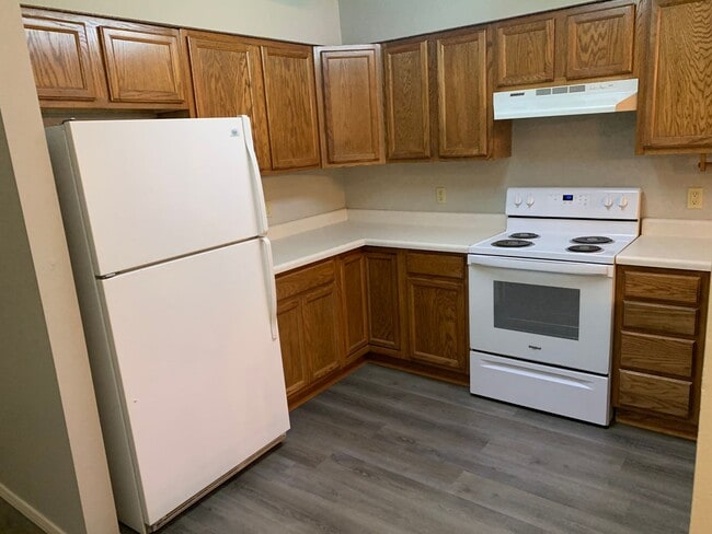 Building Photo - Freyaldenhoven Properties