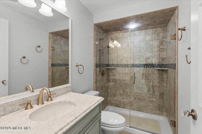 Building Photo - 1200 Bay Ave